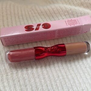 Lip snatcher Patrick star